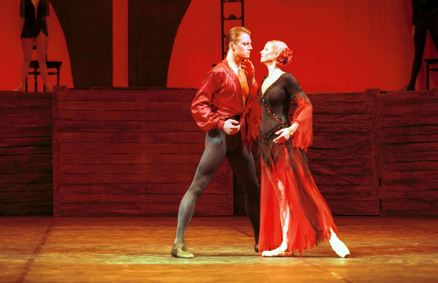 Евгений Иванченко и Анастасия Волочкова на сцене Большого театра, 2002 год