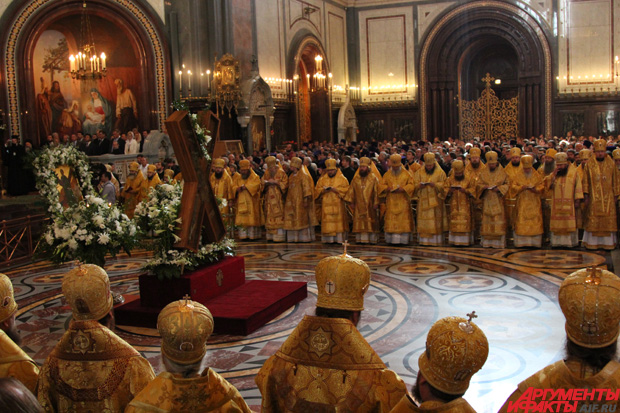 На празднование юбилея собрались представители 15 поместных православных церквей